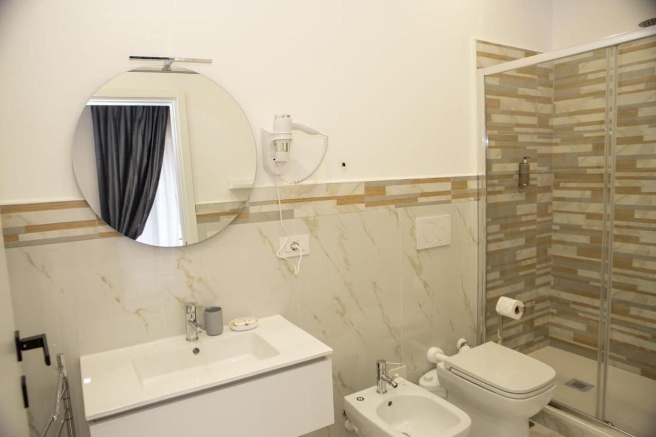 Quinto Apartments Bari Bagian luar foto